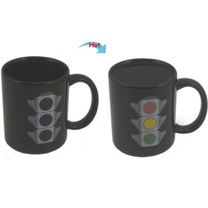 C8095B-094TF Hot Changing Ceramic Mug 11oz Heated Black Coffee Mug of Novelty TRAFFIC Design Mug Gift Idea Hero